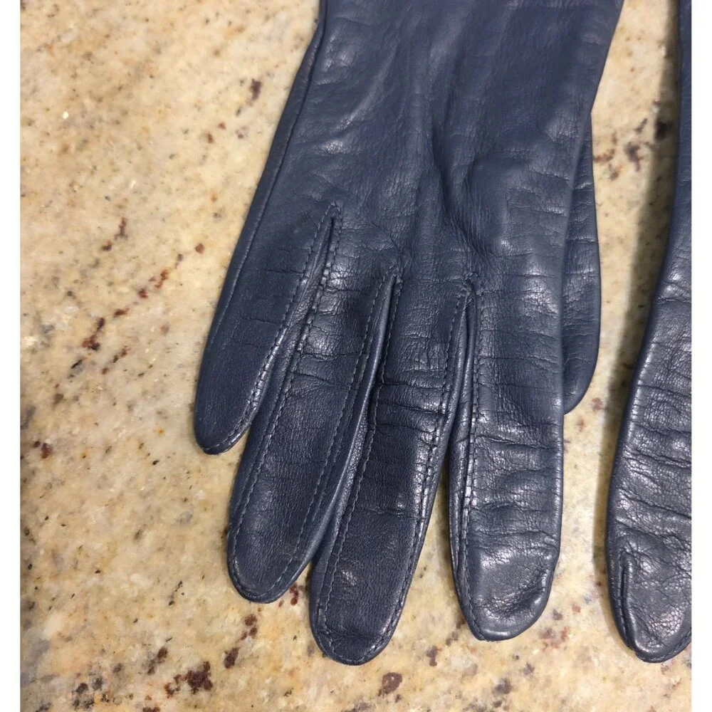 Vintage Womens Size S 6.5 Blue Leather Lined Gloves Saks 5th Ave